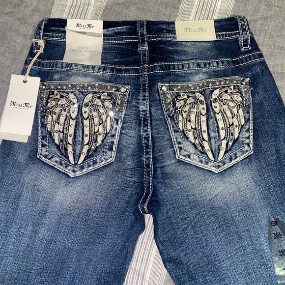Miss Me Curvy Ankle Skinny Jeans - Picture 2 of 3